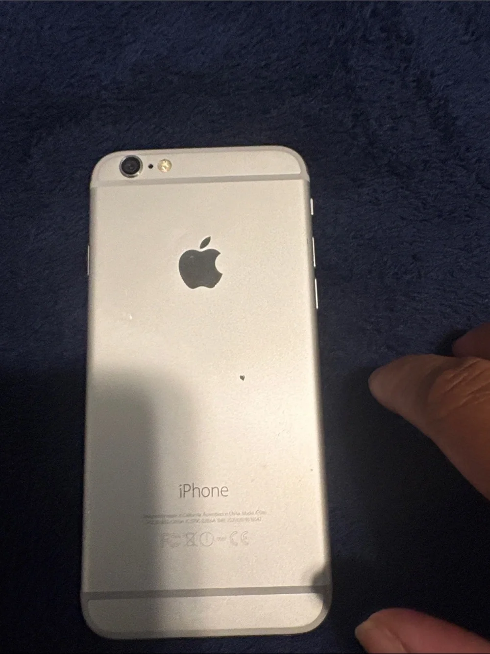 Apple iPhone 6 Silver with Rear Camera - Classic Apple Design